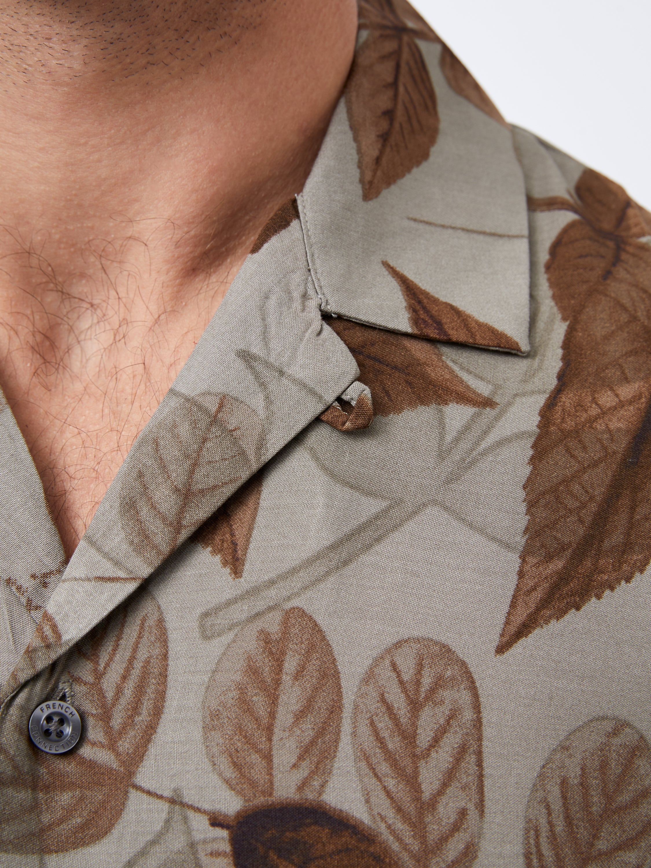 Leafy Viscose Short Sleeve Shirt