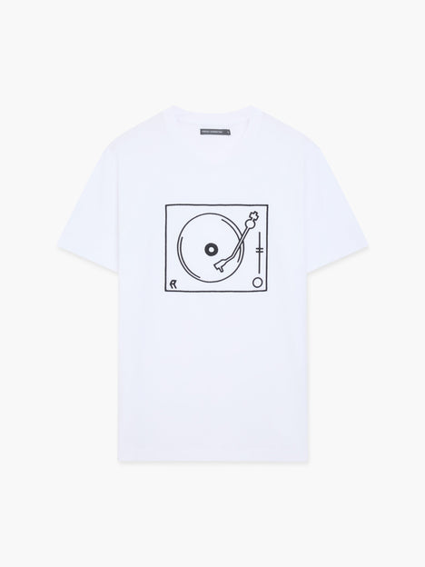 Short Sleeve Turntable Embroidered Graphic T-Shirt