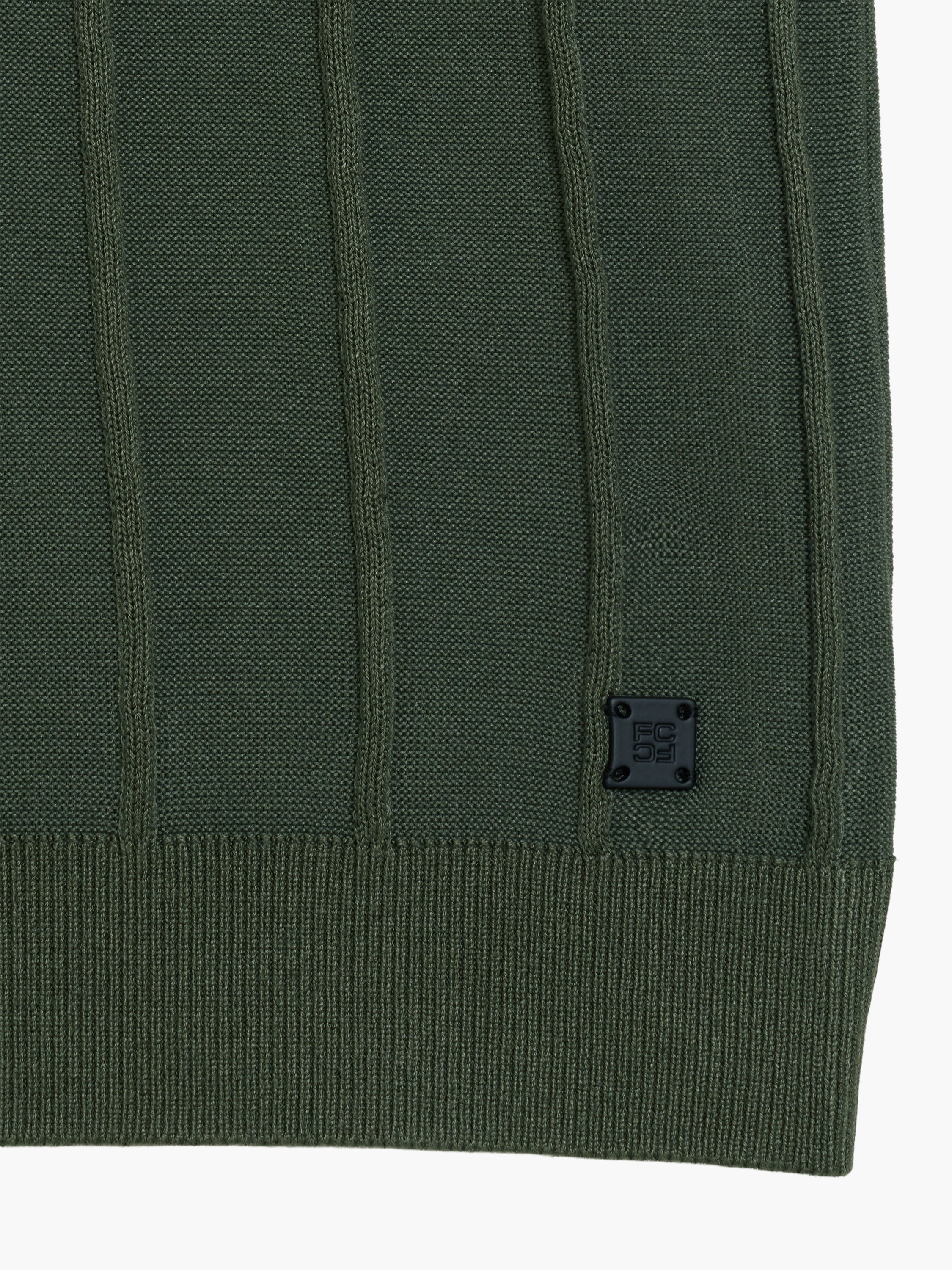Open Collar Vertical Stitch Green Knit Top