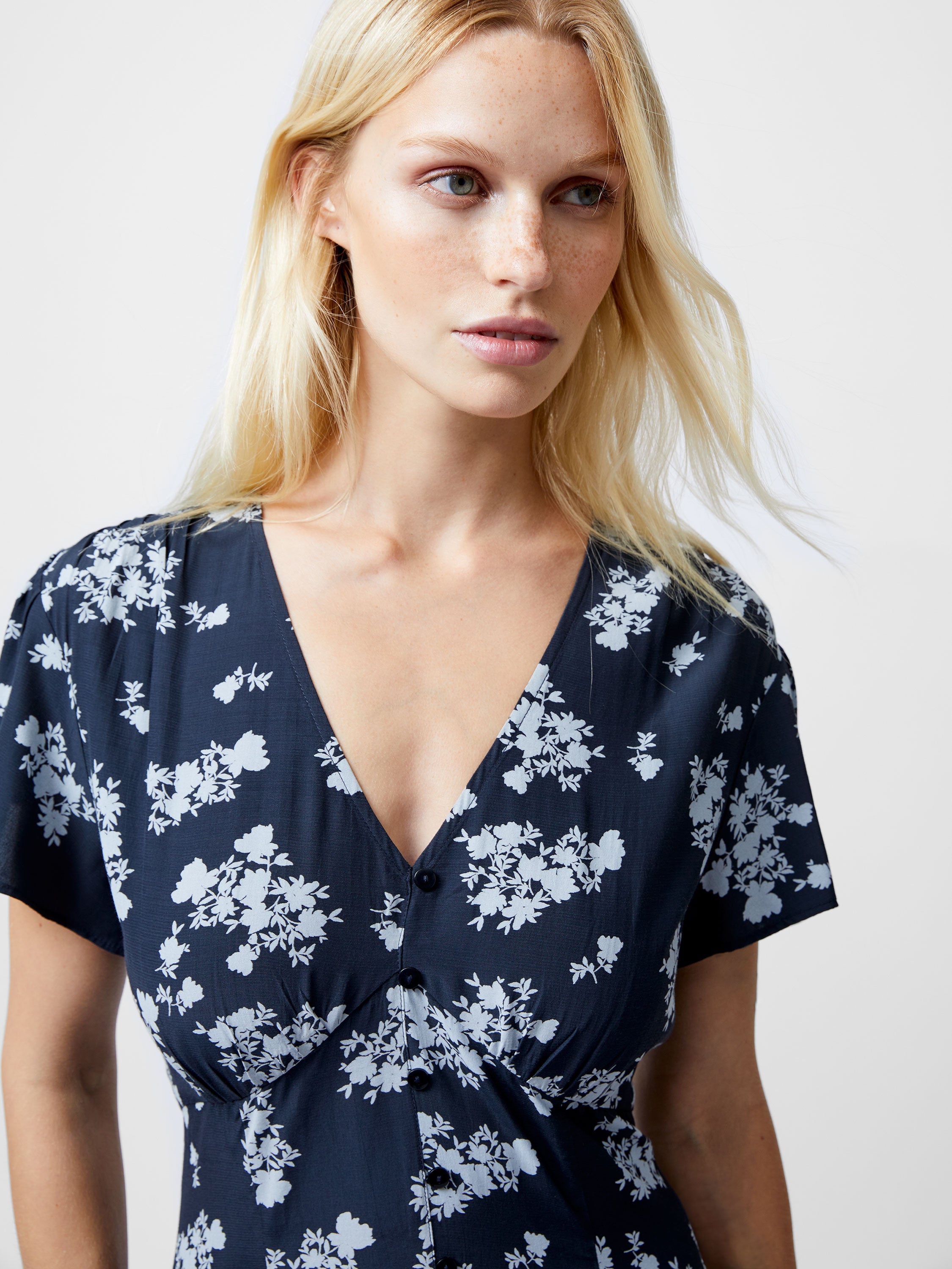 Raquel Short Sleeve V-Neck Dress