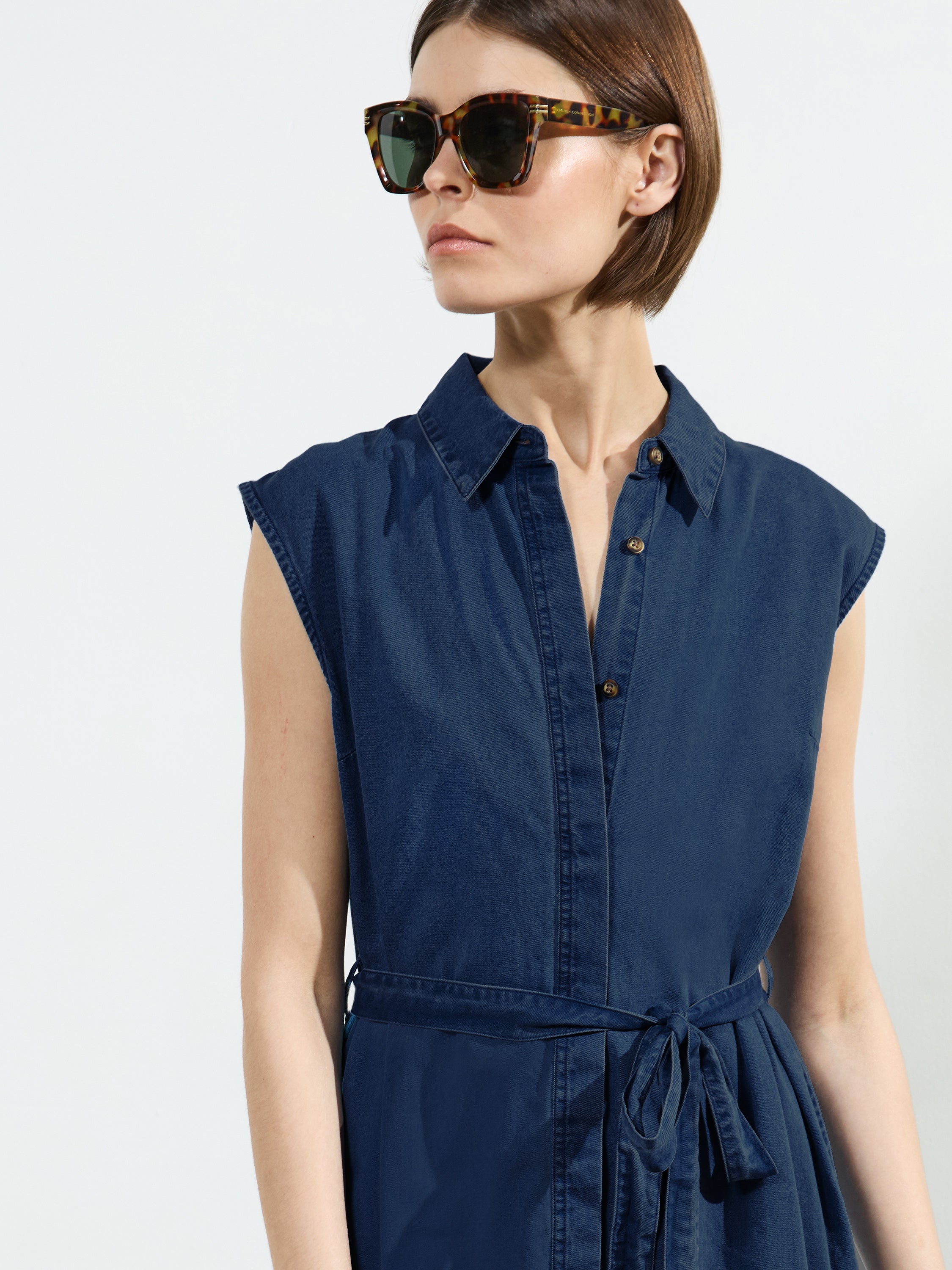 Zaves Chambray Denim Sleeveless Midi Dress