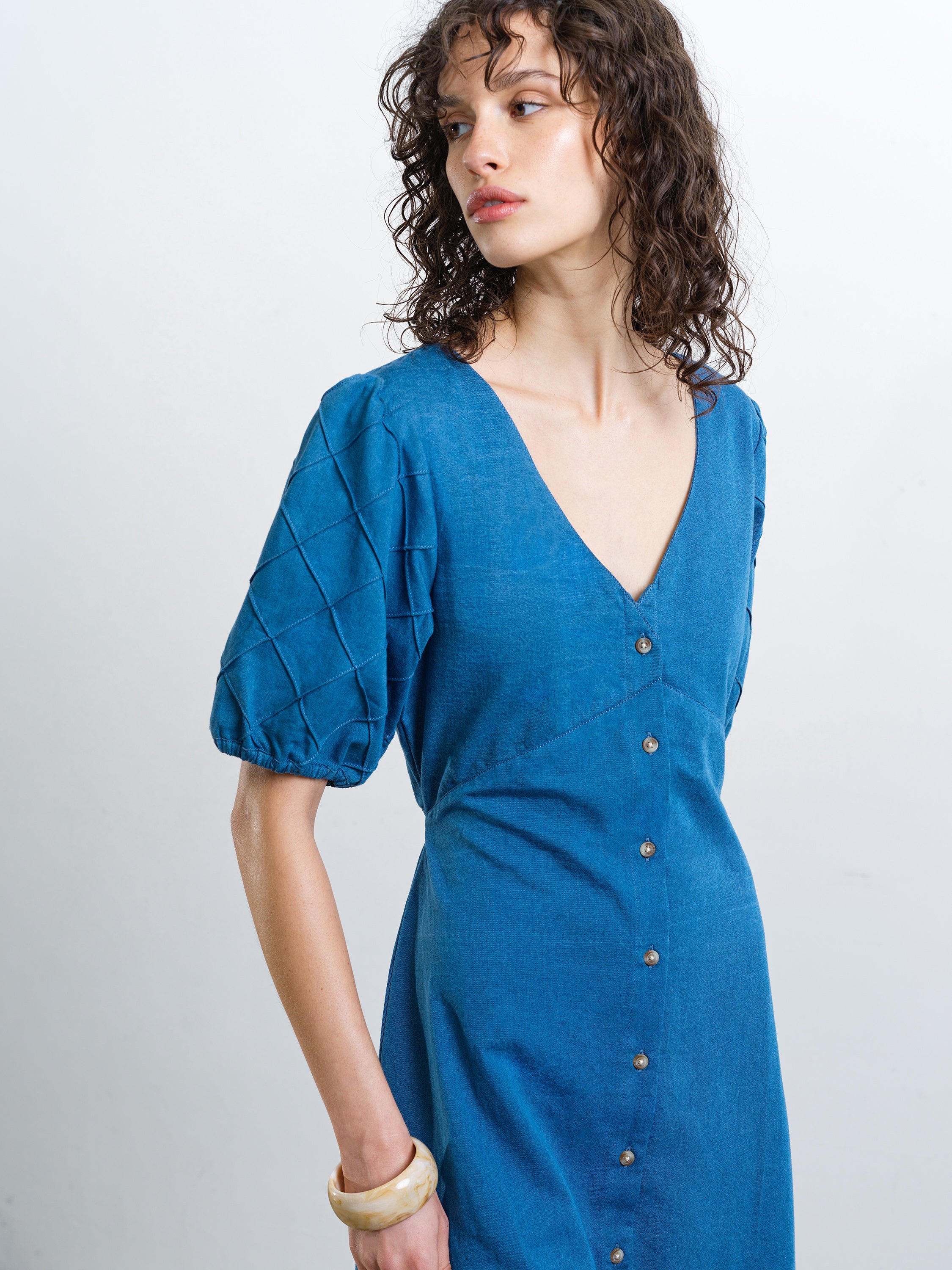 Zaves Chambray Denim Puff Sleeve Midi Dress
