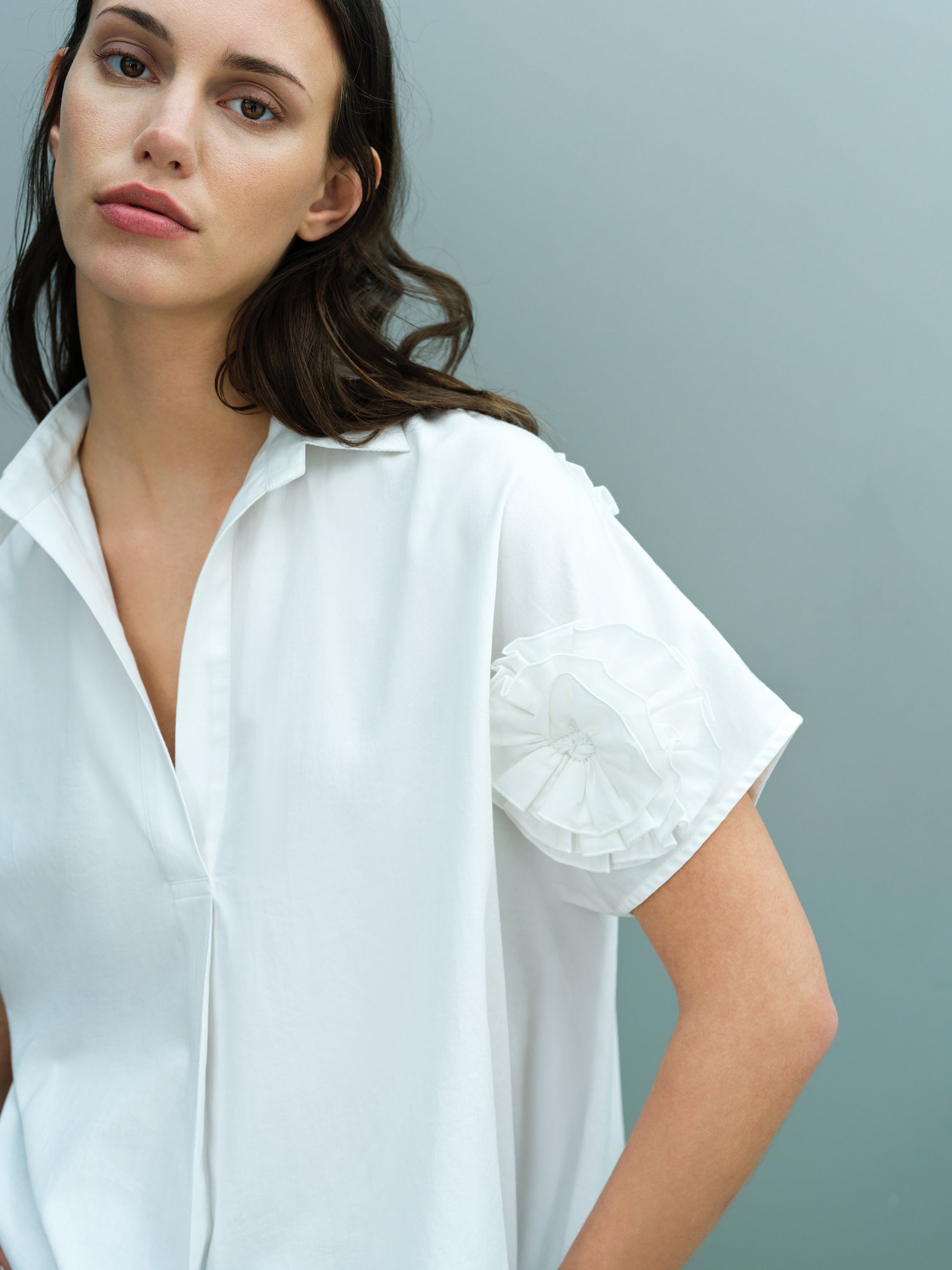 Sindey Cotton 3D Floral Short Sleeve White Popover Shirt