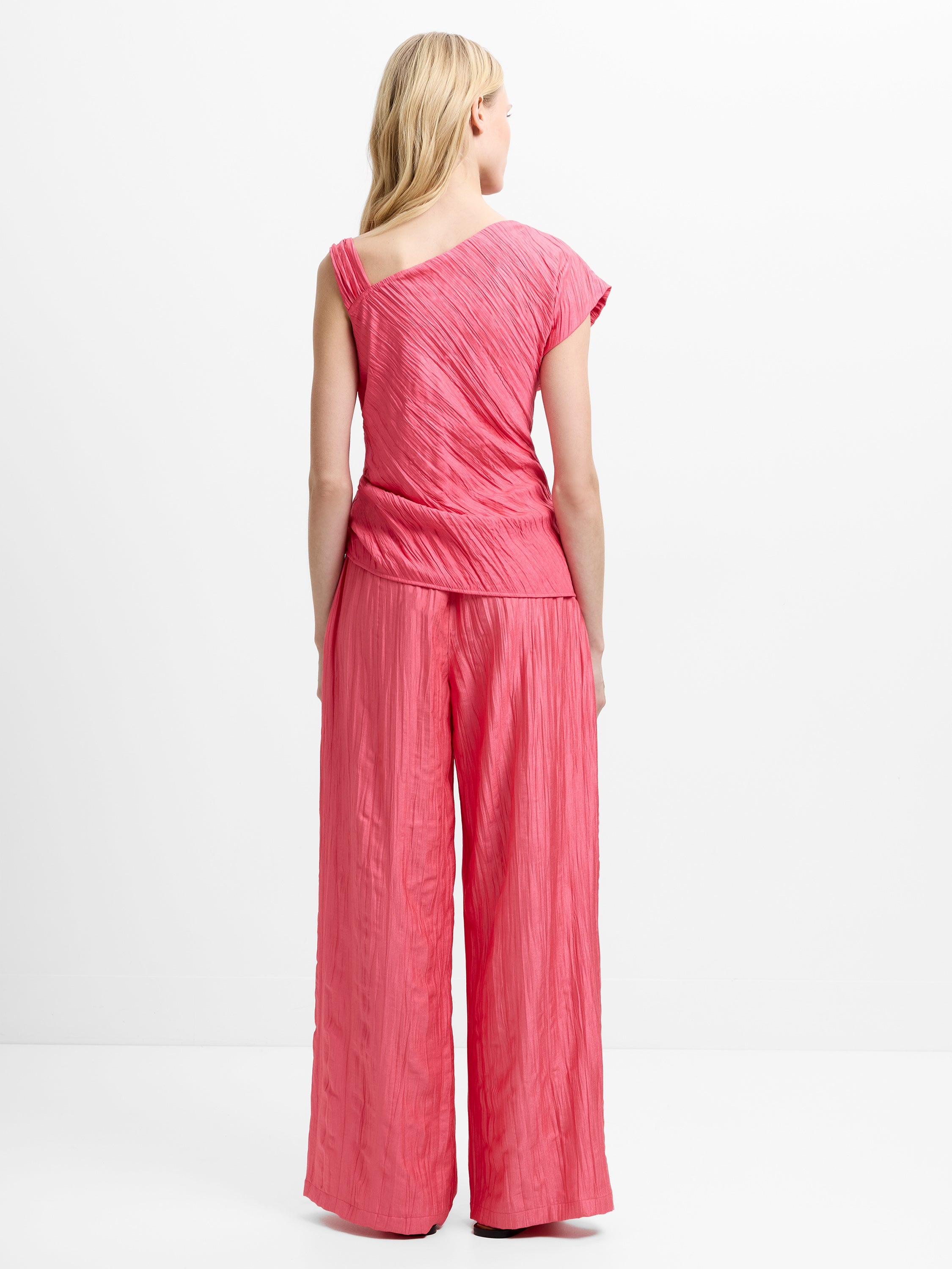 Novie Crinkle Asymmetric Top