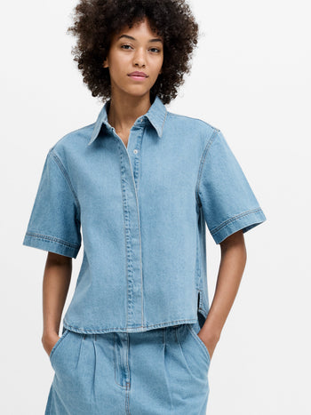 Sam Vintage Wash Short Sleeve Denim Shirt