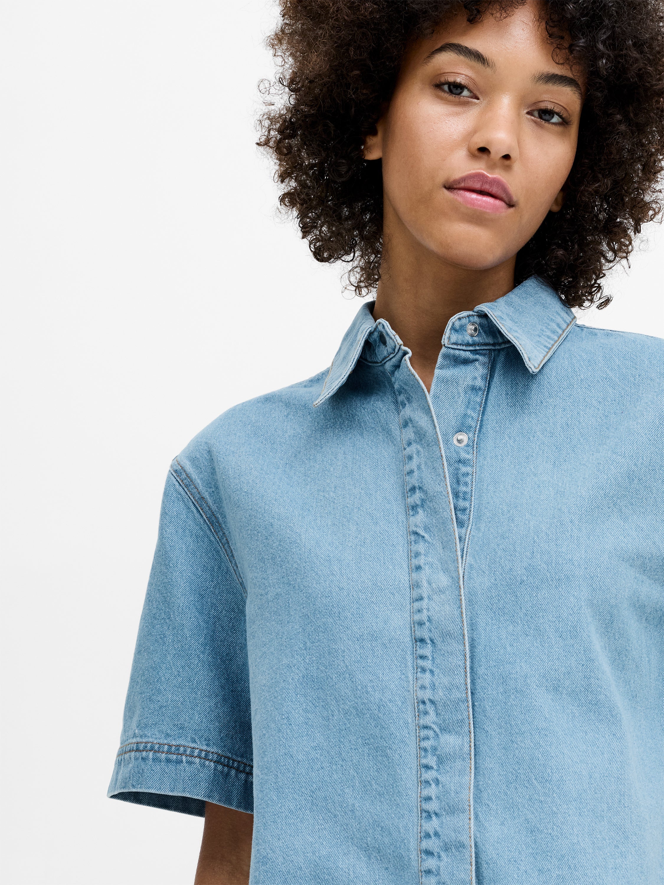 Sam Vintage Wash Short Sleeve Denim Shirt