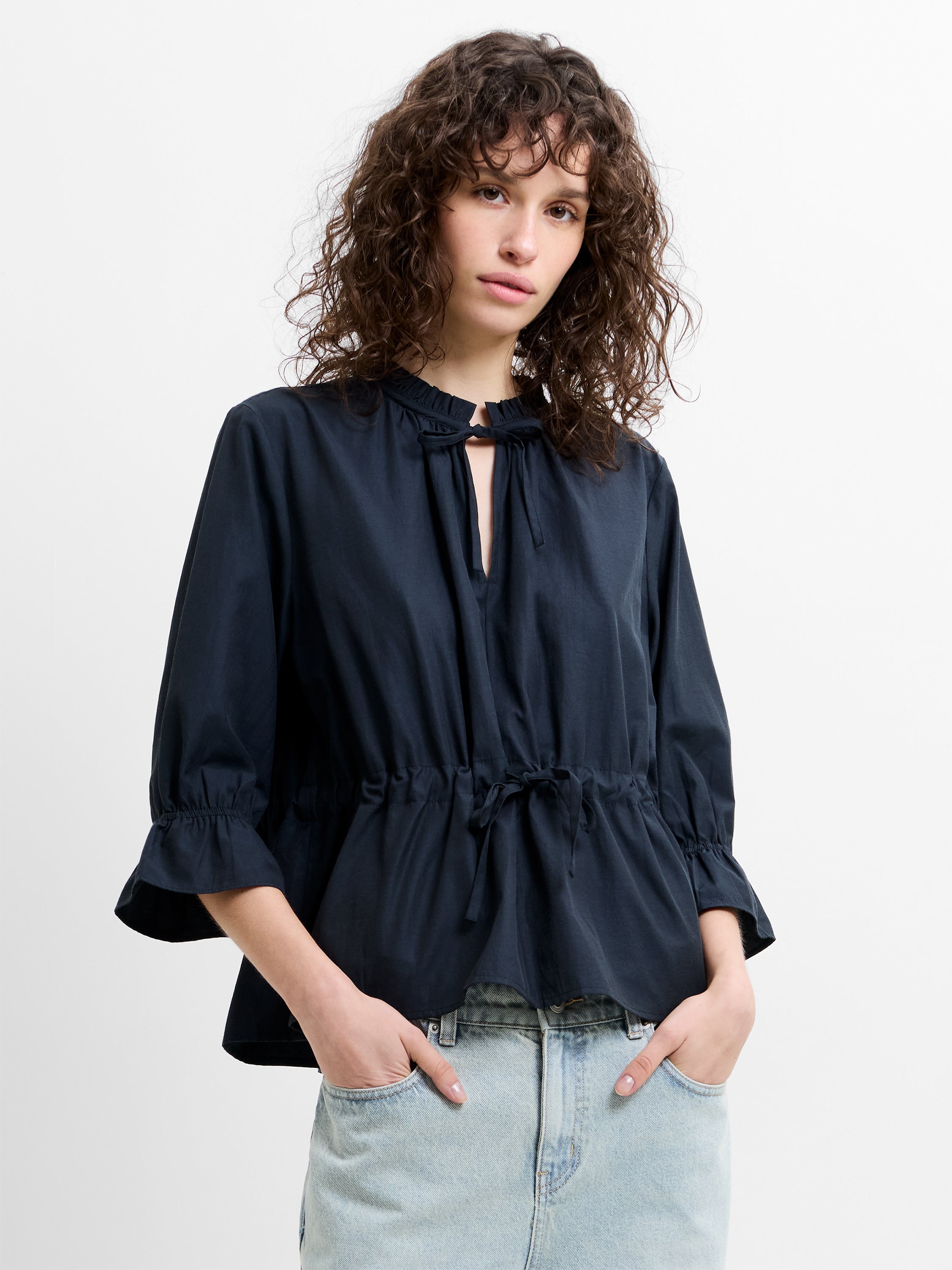 Era Poplin Ruffle Collar Top