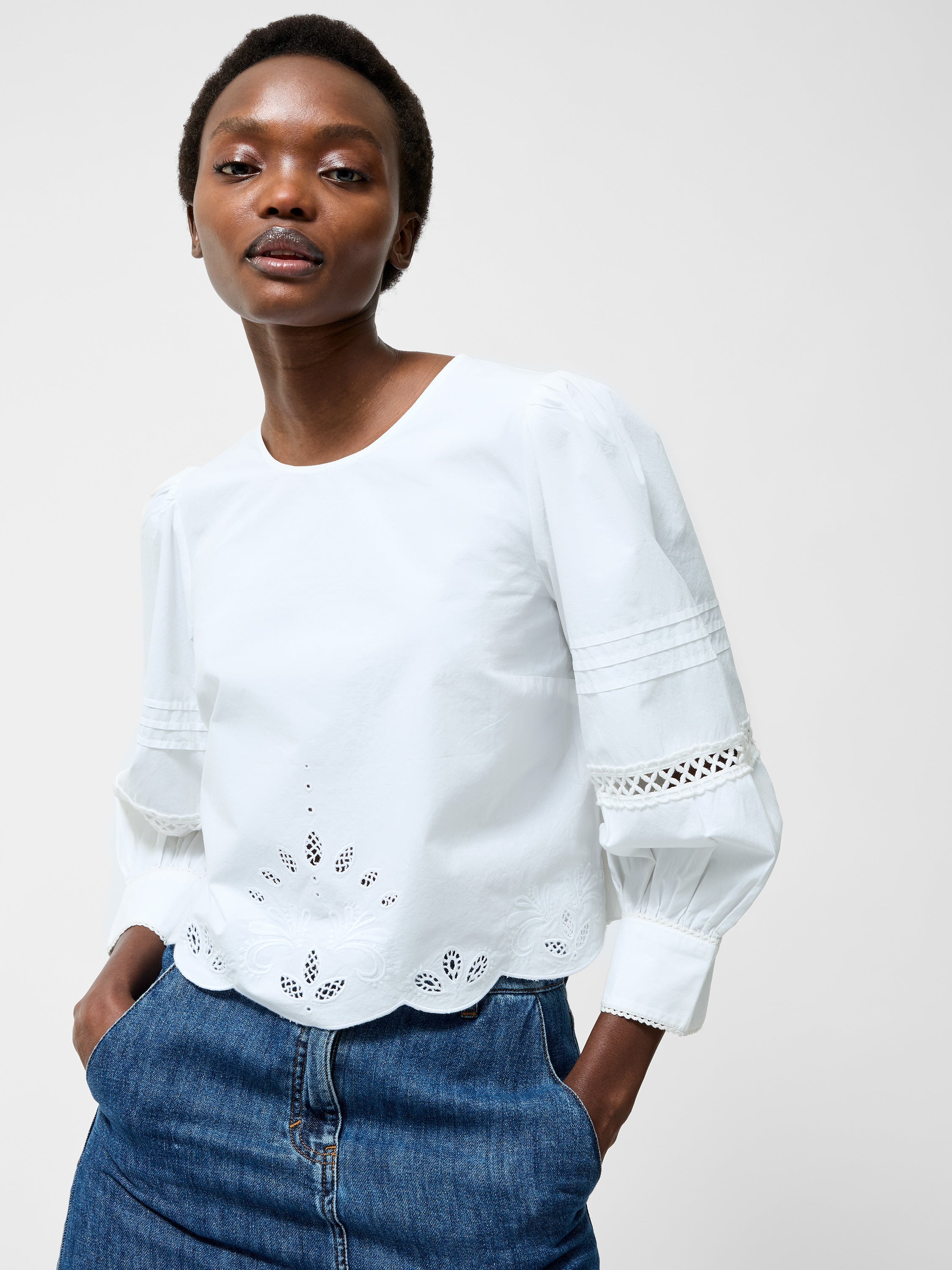 Broderie Border Top