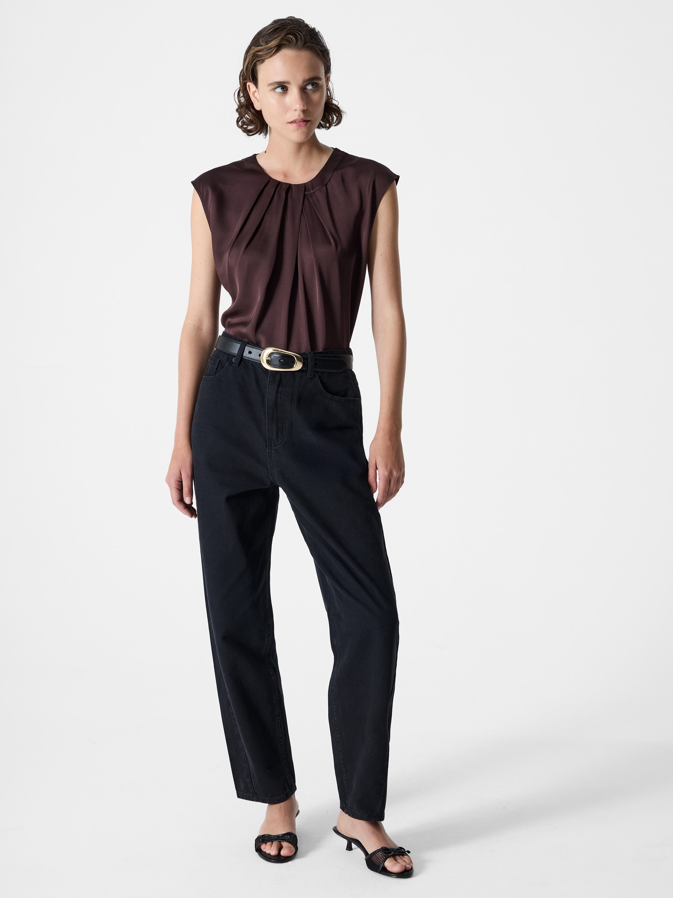 Sera Eco Satin Pleated Sleeveless Blouse