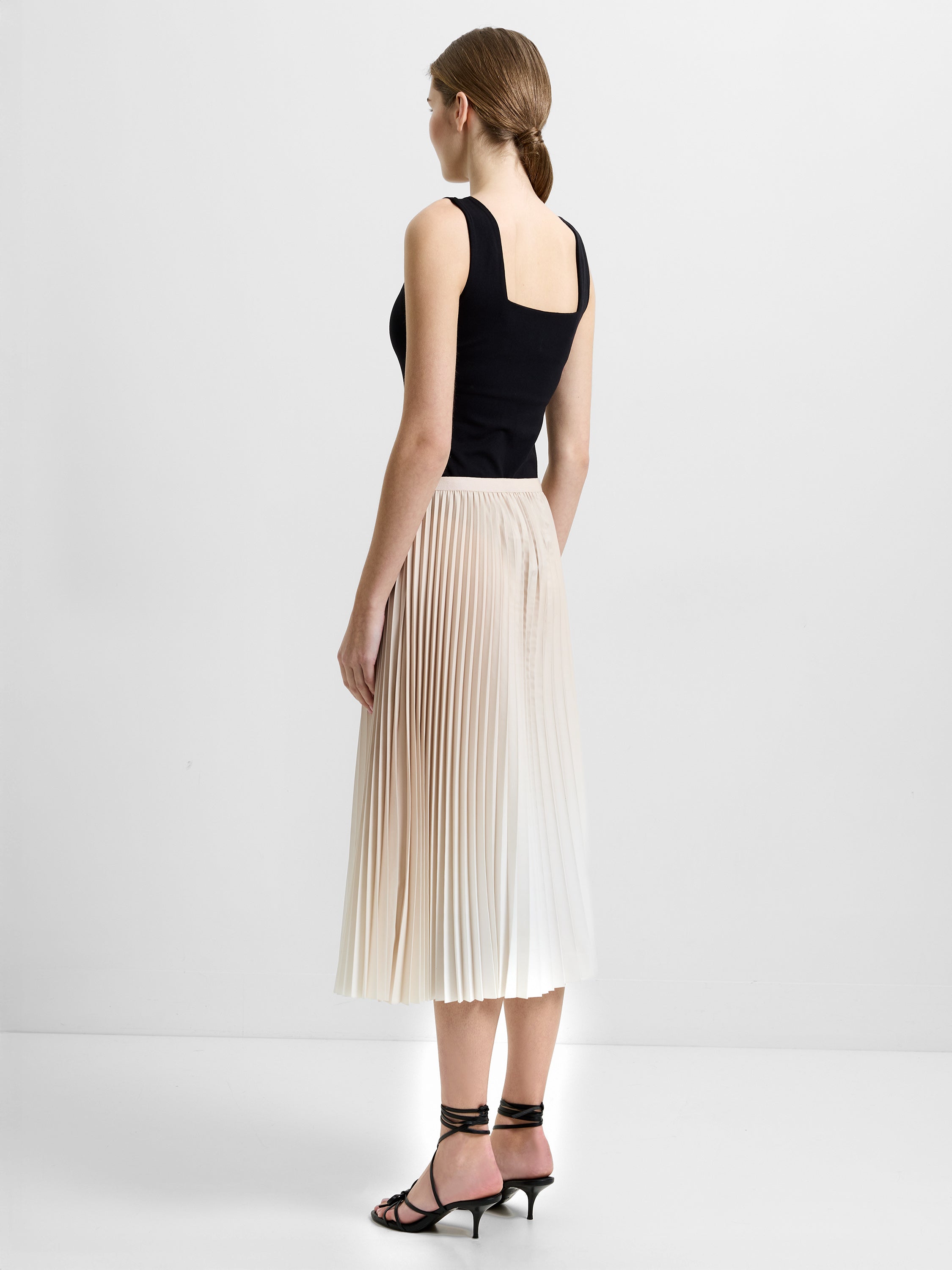 Cadie Crepe Light Ombre Pleated Midi Skirt