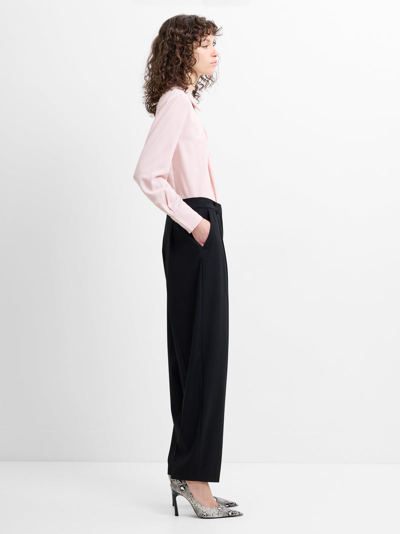 Netta Tailored Barrel Leg Pleated Trousers