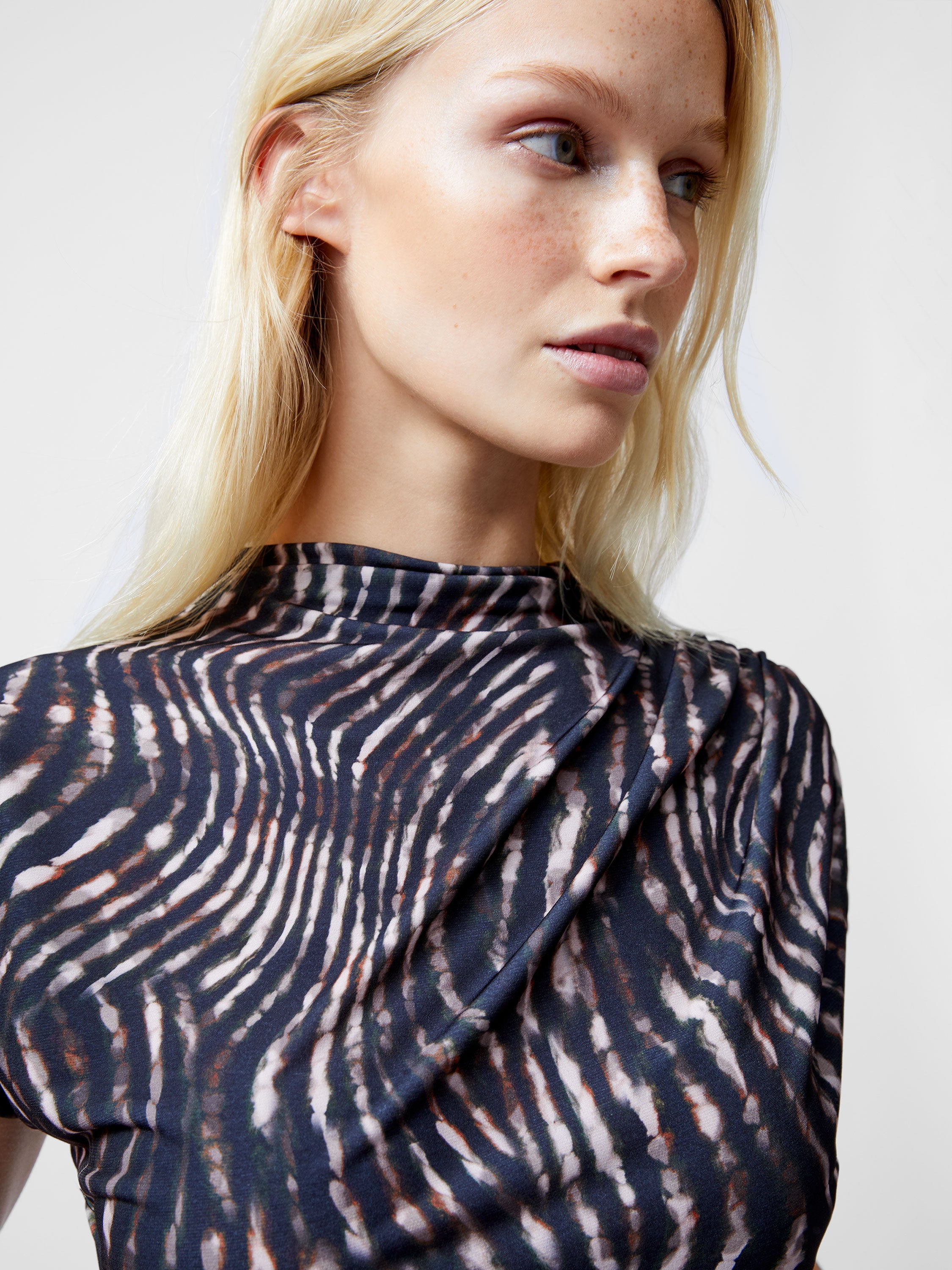 Zina Portia Short Sleeve Tee