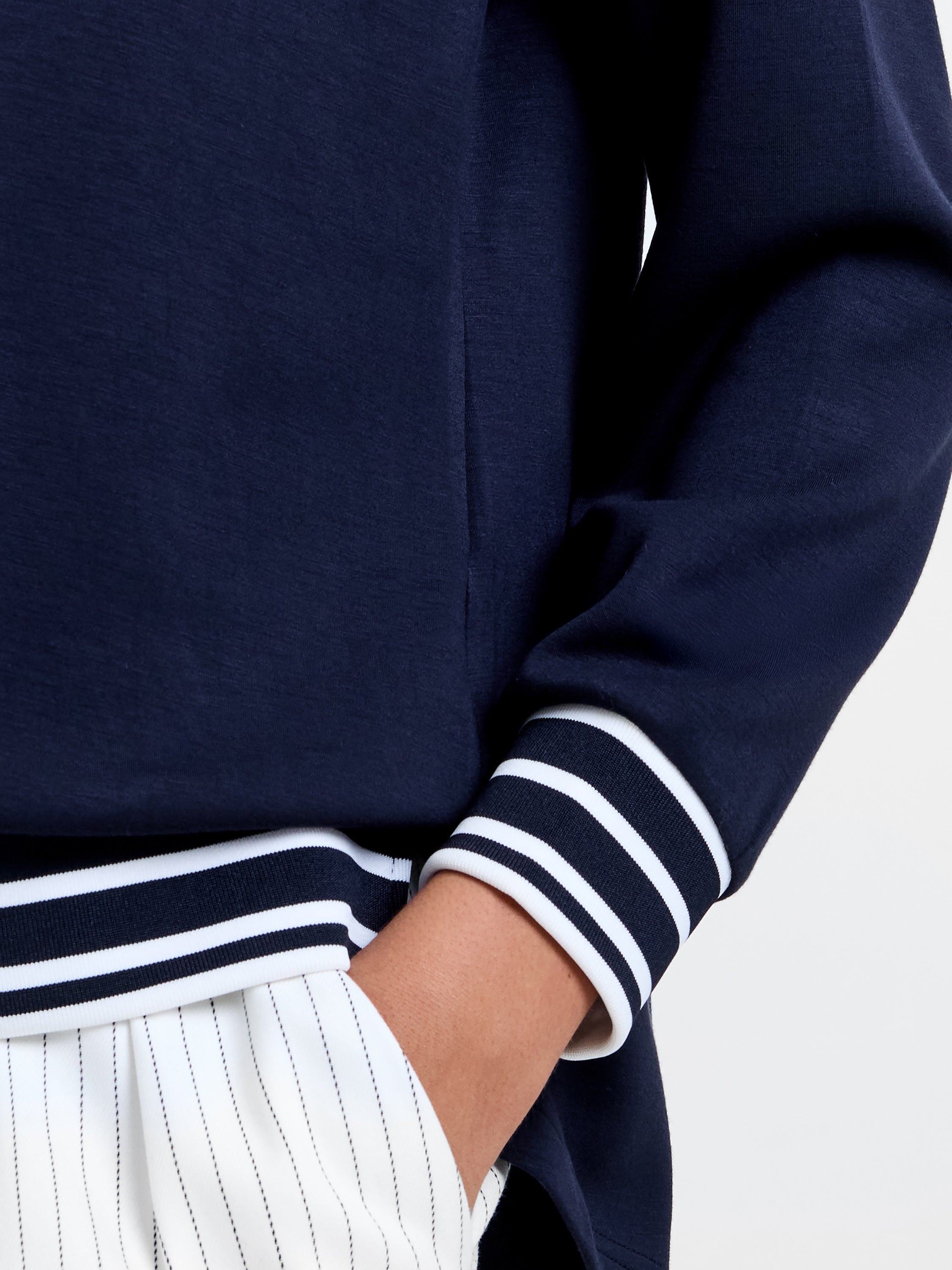 Tipped Crew Neck Jumper