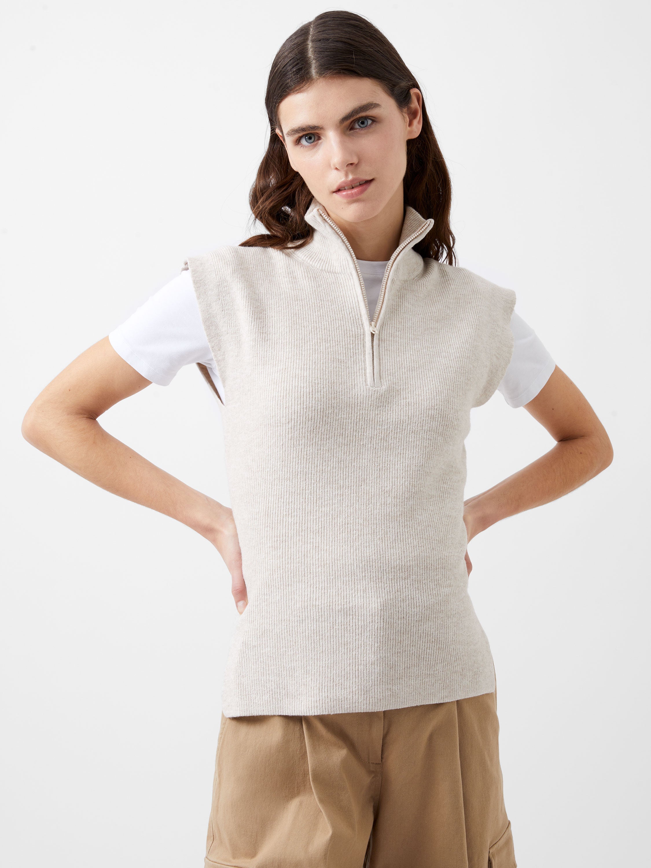 Lightweight Recycled Vhari Half Zip Vest