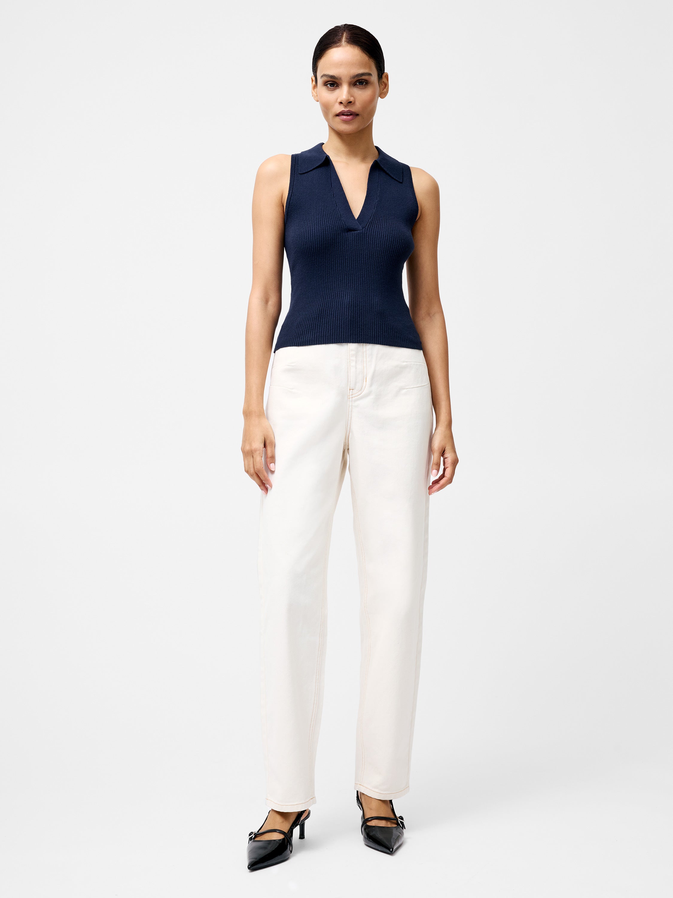 Mozza Collared V Neck Sleeveless Jumper
