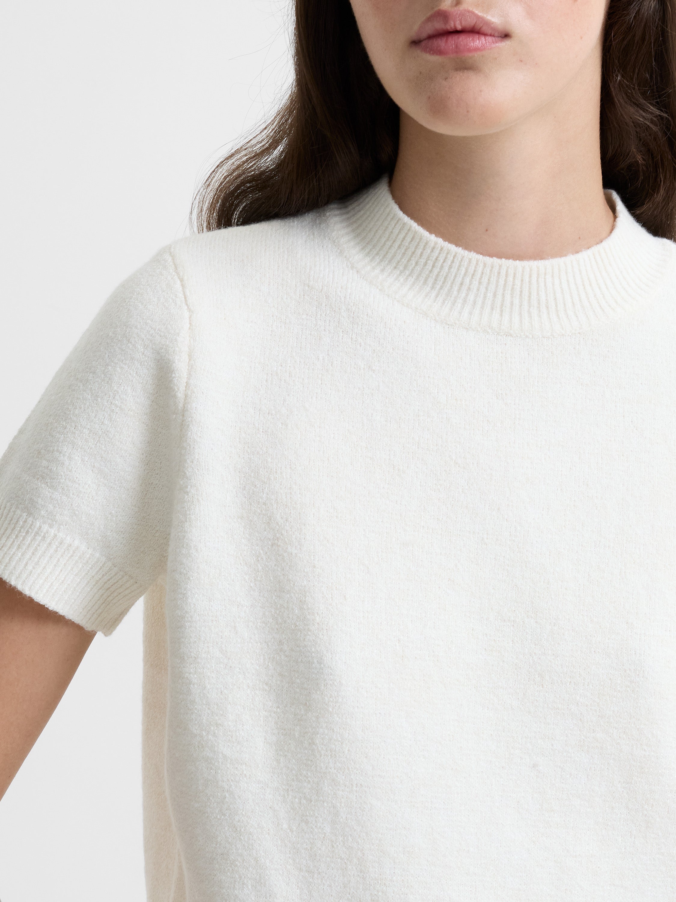 Vhari Knit Mock Neck S/S Top Porcelain Cream | French Connection EU