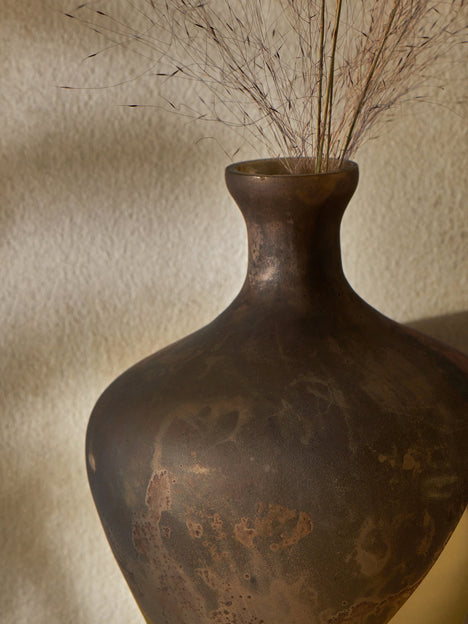 Dip Effect Vase