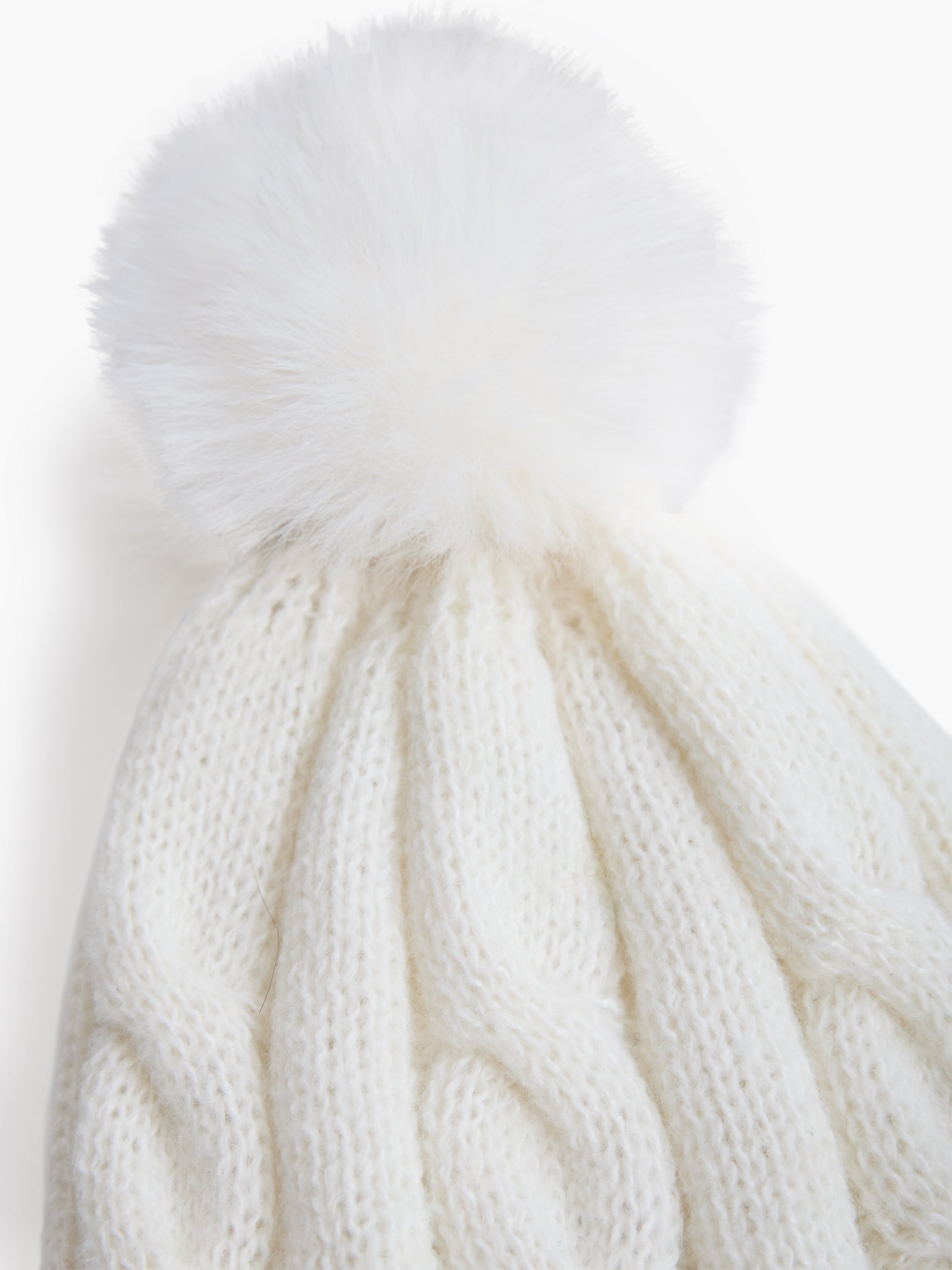 Cable Knit Pom Beanie Hat