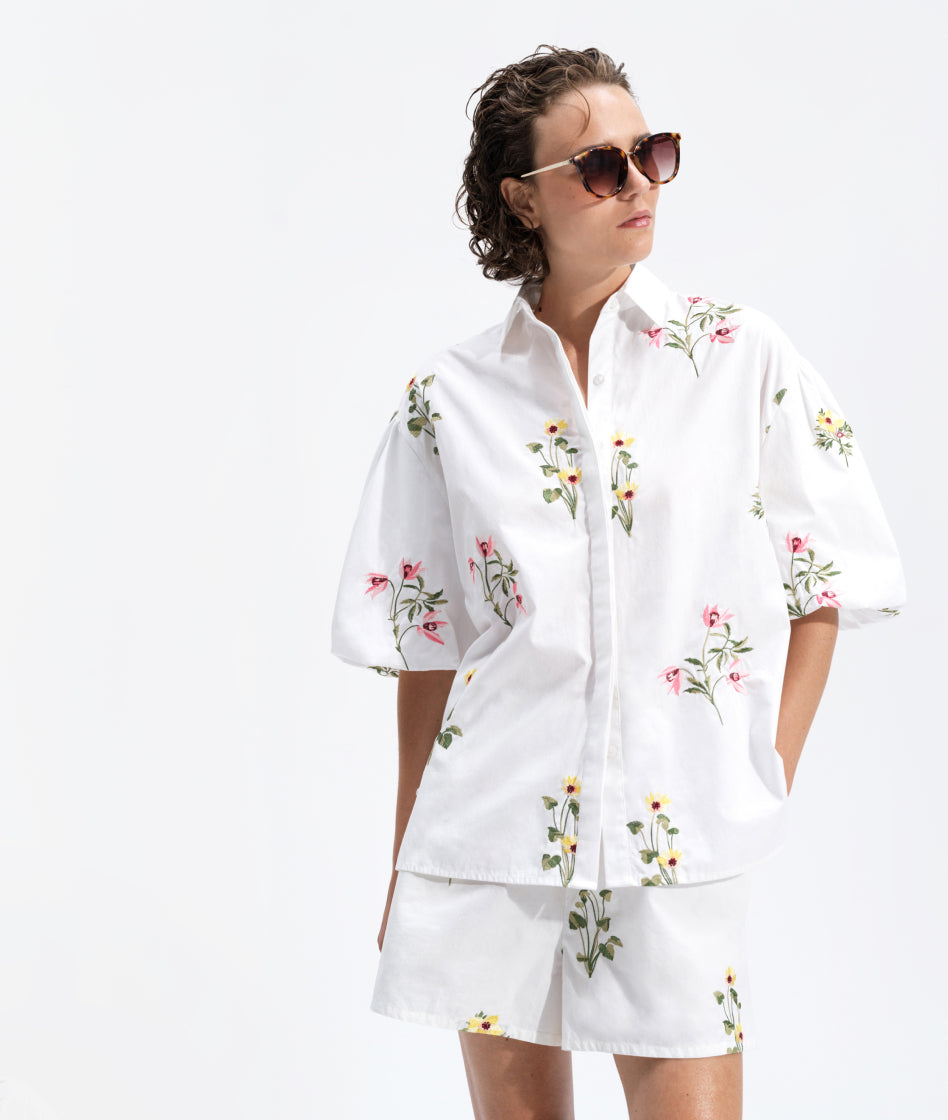 shop women's holiday outfits